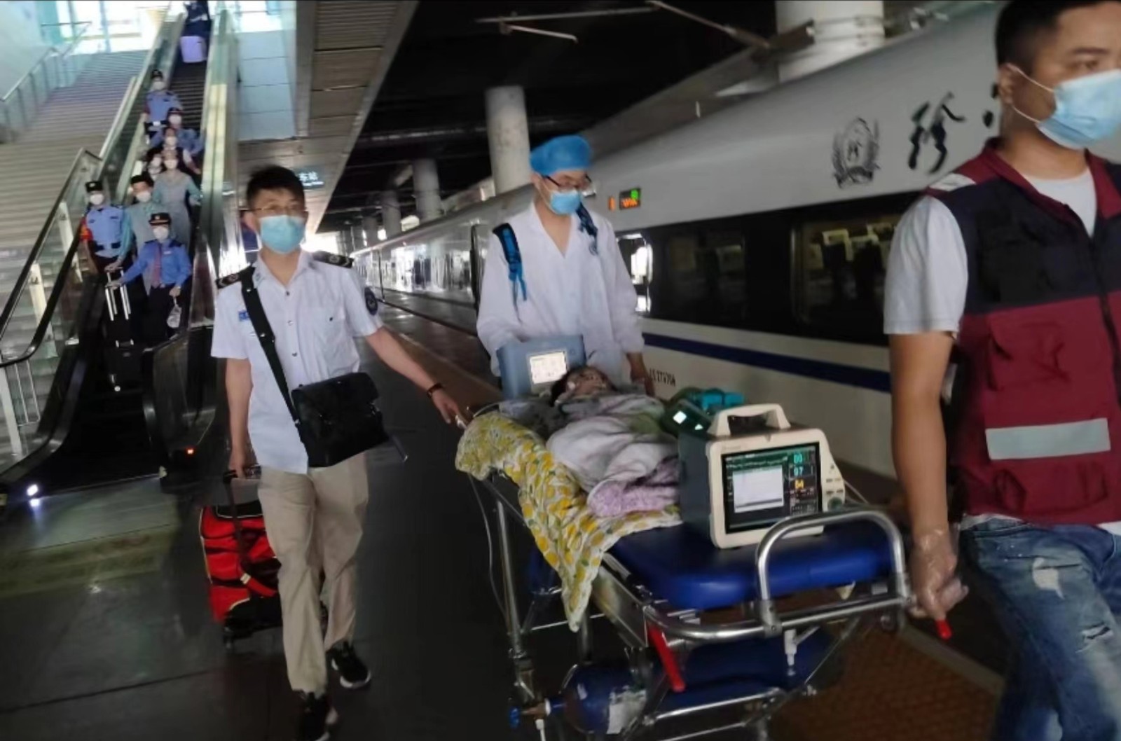 焉耆回族自治县高铁转运公司